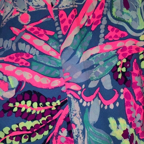 lilly pulitzer blouse 🌺 - Picture 3 of 3